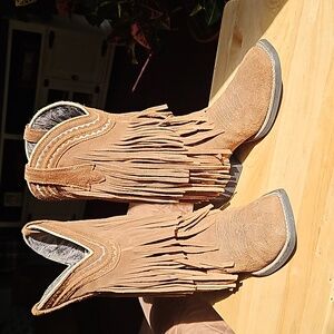 Women's Ariat Western Boots Size 6B